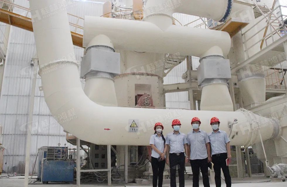 桂林鴻程老總?cè)輻潎偛糜H征‘客戶零距離 共創(chuàng)新未來’服務活動