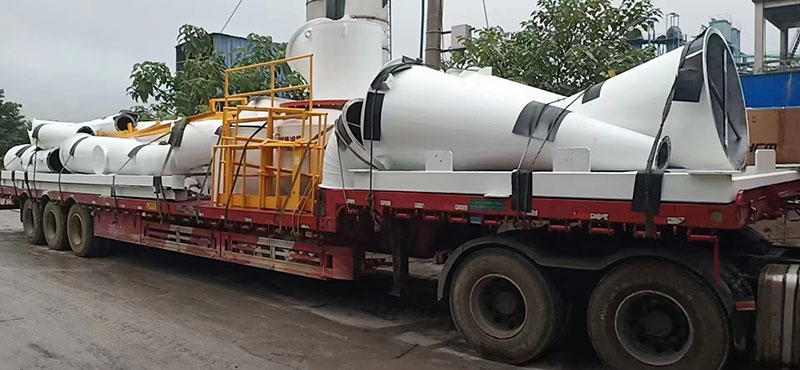 湖南某老板訂購時產(chǎn)十五噸氫氧化鈣生產(chǎn)線貨物到場剪影！