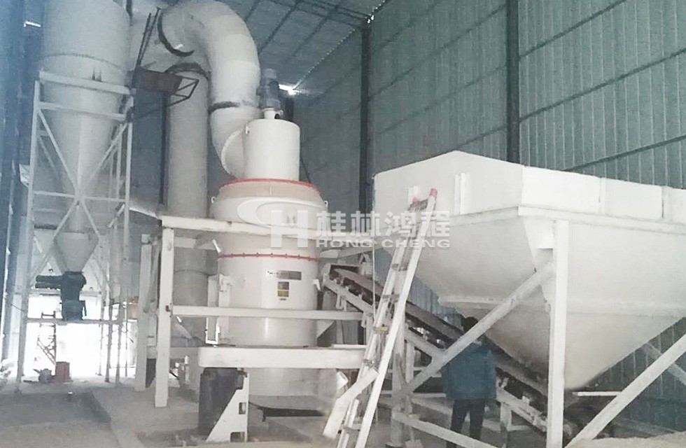 HC1700擺式磨新型活性石灰粉200目數(shù)的機械設備 HC1700擺式磨新型活性石灰粉200目數(shù)的機械設備