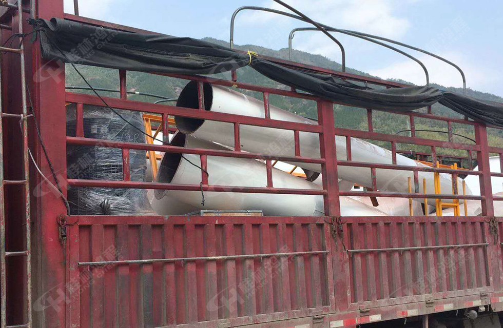 桂林鴻程HC1700大型砂石粉同出設(shè)備磨粉生產(chǎn)線安裝